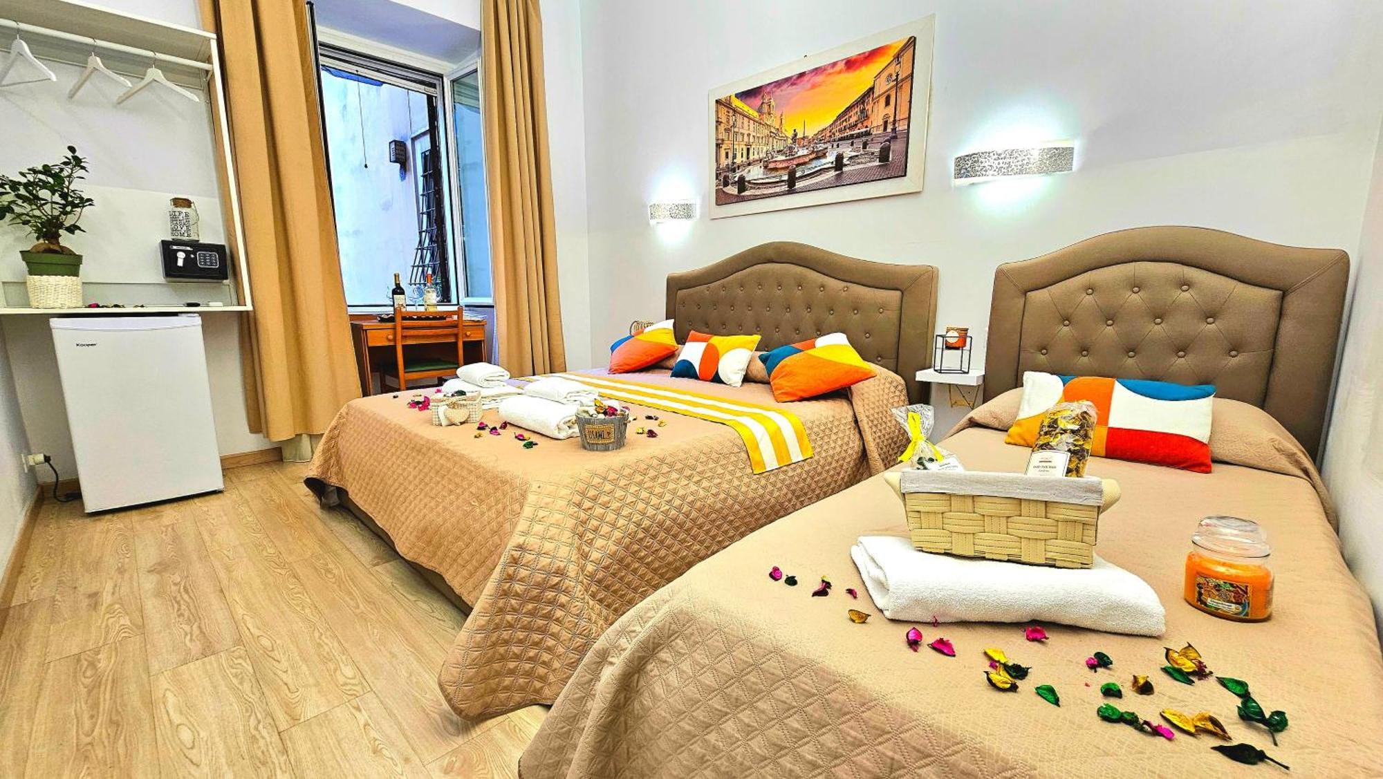 Bed and Breakfast A Casa Simpatia Roma - Free Parking If You Book 4 Nights Exterior foto