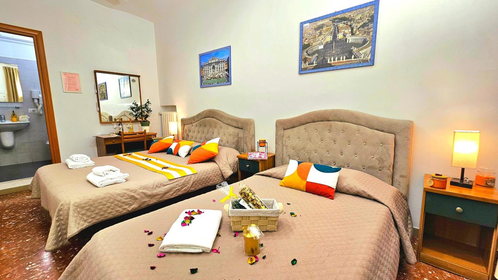 Bed and Breakfast A Casa Simpatia Roma - Free Parking If You Book 4 Nights Exterior foto
